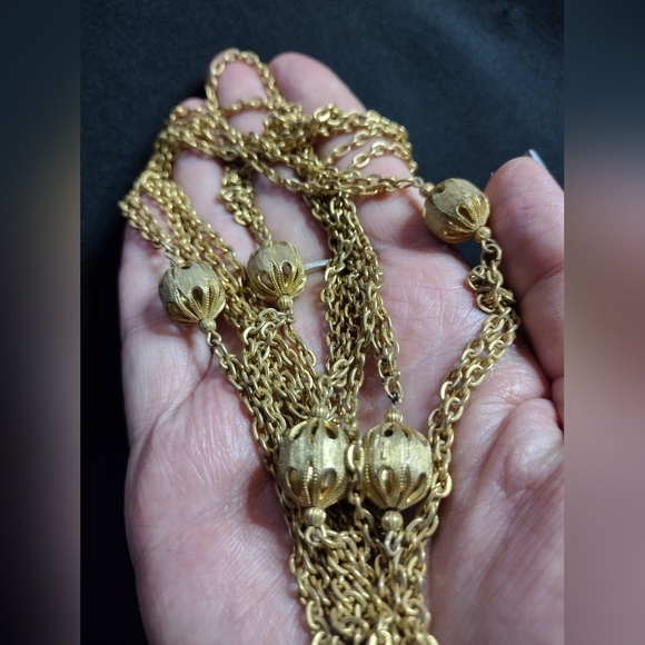 Gold Chain Necklace with Beaded Accents - Picture 5 of 9